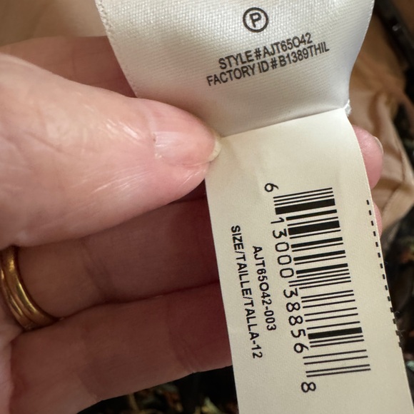 ✨STUNNING✨Tiered ruffled embroidered BCBG MAX AZARIA GOWN DRESS - Picture 9 of 13